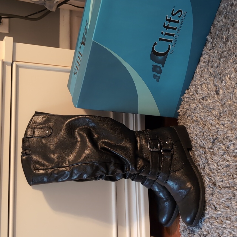 Cliffs By White Mountain Boots